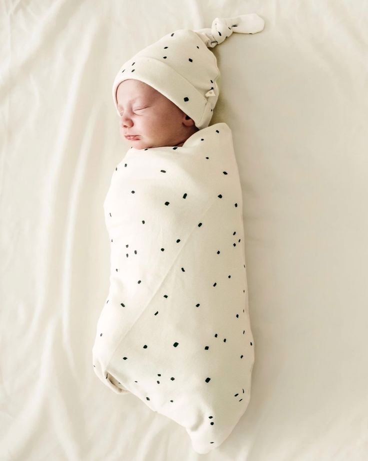 Swaddles & Receiving Blankets